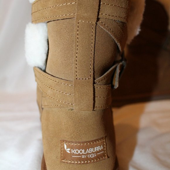 NIB UGG KOOLABURRA CLASSIC SHORT‎ BUCKLE SUEDE BOOTS CHESTNUT - Picture 7 of 7